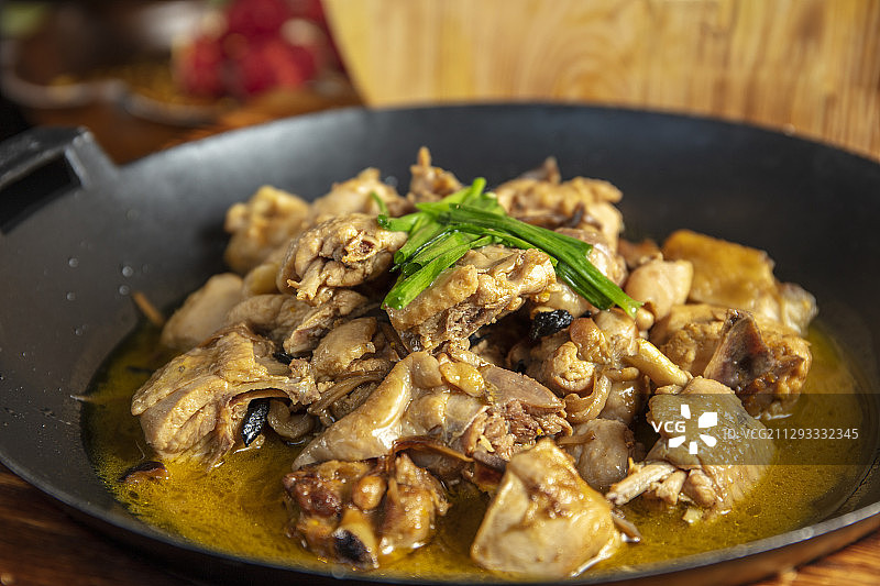 东北小鸡炖蘑菇图片素材