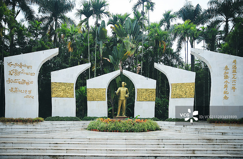 曼听公园风光图片素材