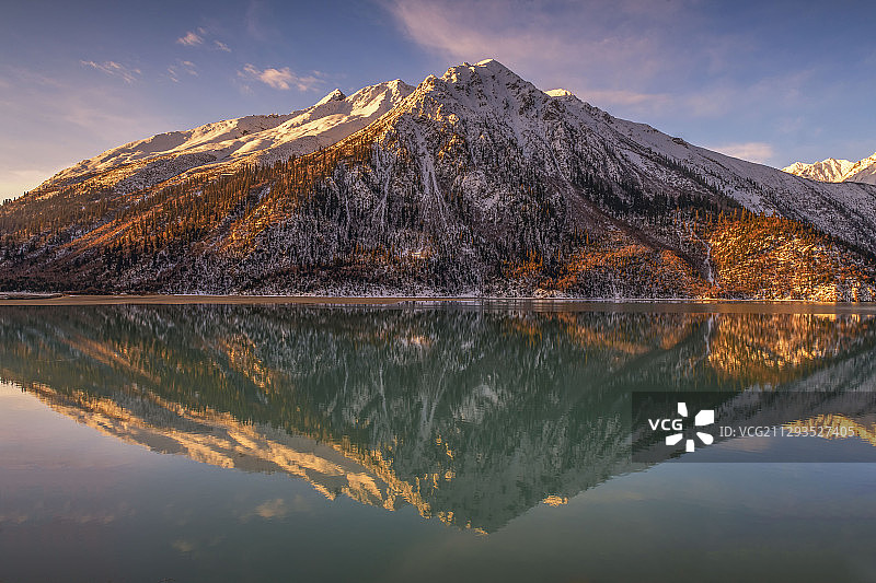 然乌湖图片素材