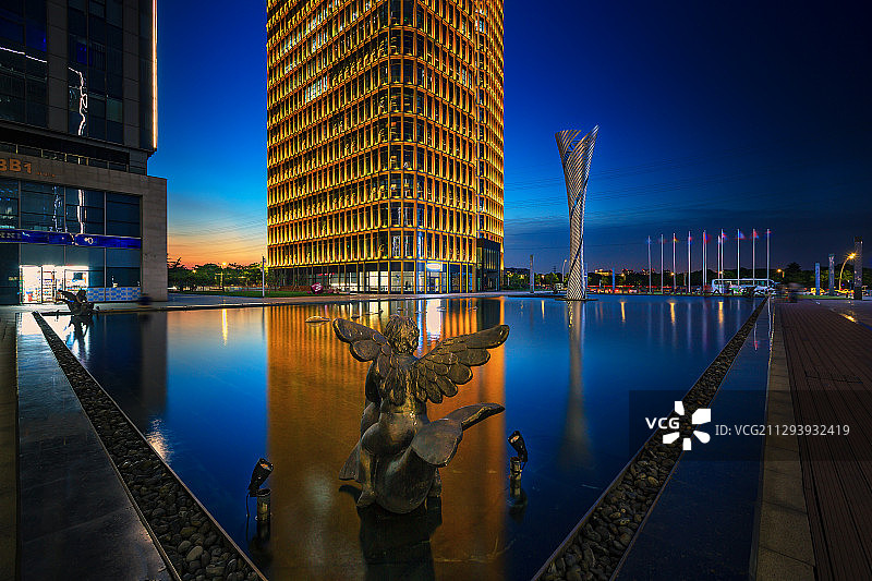 华灯初上1+九龙湖湖滨天地（南京）图片素材