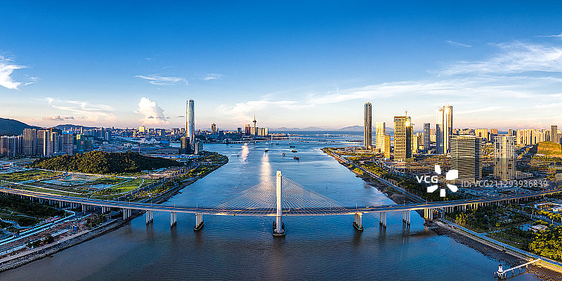 珠海横琴大桥-横琴经济开发区-澳门城市天际线全景图片素材