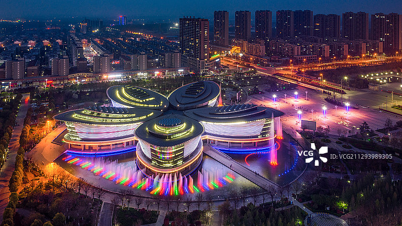 安徽砀山梨花广场夜景图片素材