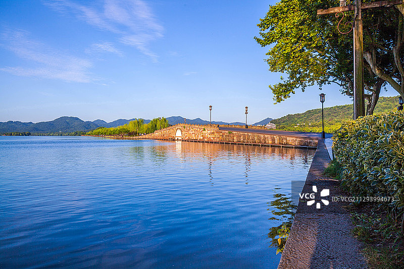 西湖断桥图片素材