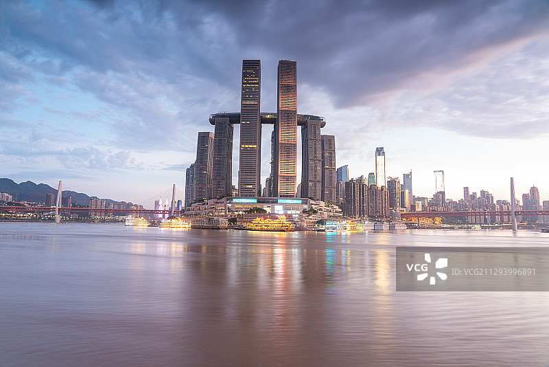 重庆市朝天门地标夜景图片素材