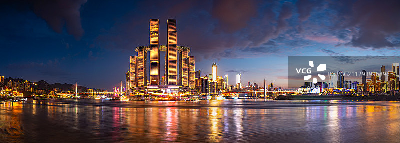 重庆市朝天门地标夜景全景图片素材