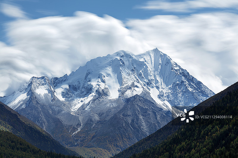 丹巴.雅拉雪山图片素材