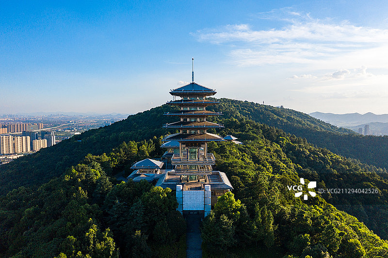 航拍杭州临平城市天际线图片素材