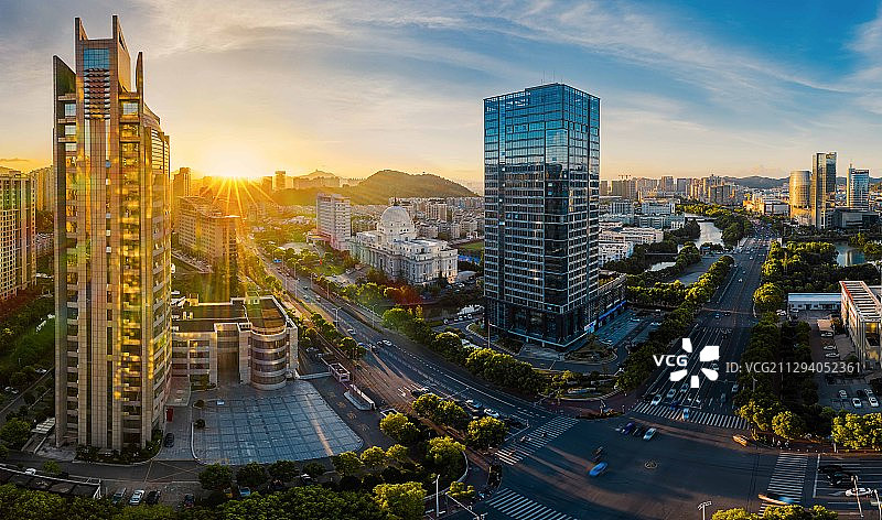 台风前的温岭城区落日图片素材