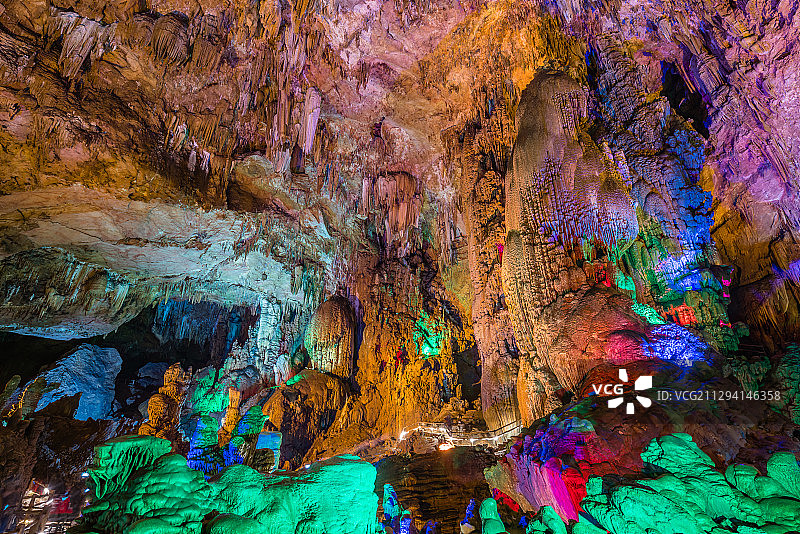 中国贵州黄果树天星洞溶洞风光图片素材