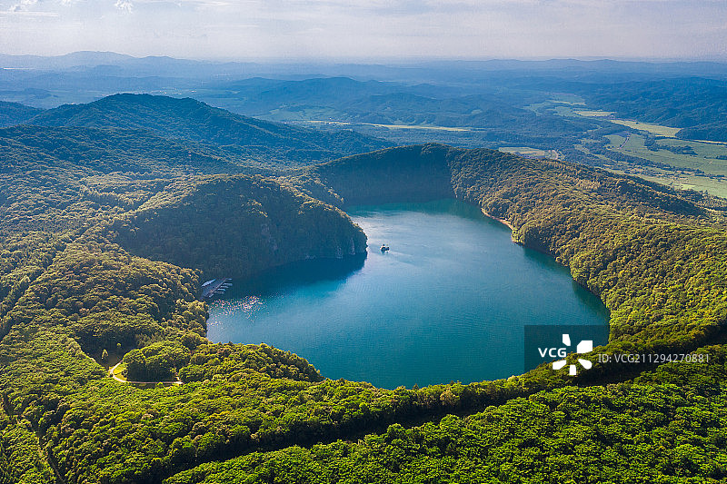 吉林省辉南县龙湾群国家森林公园三角龙湾航拍心形火山口湖图片素材