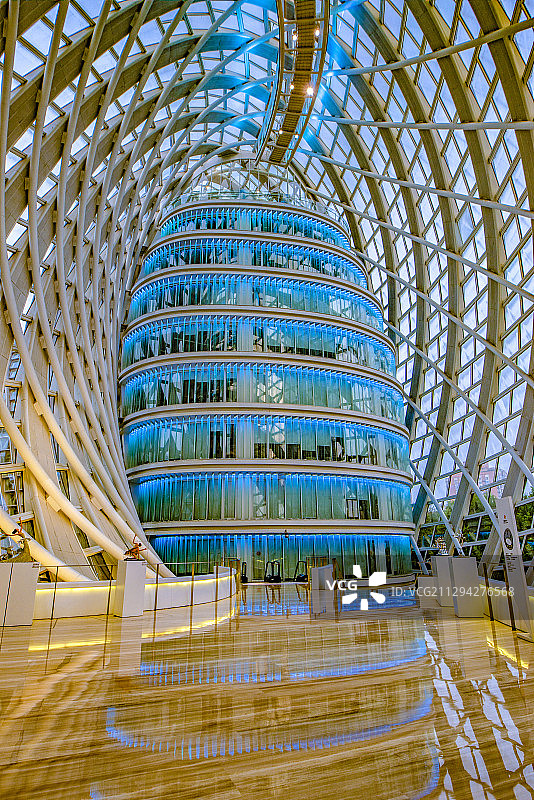 北京凤凰中心夜景图片素材