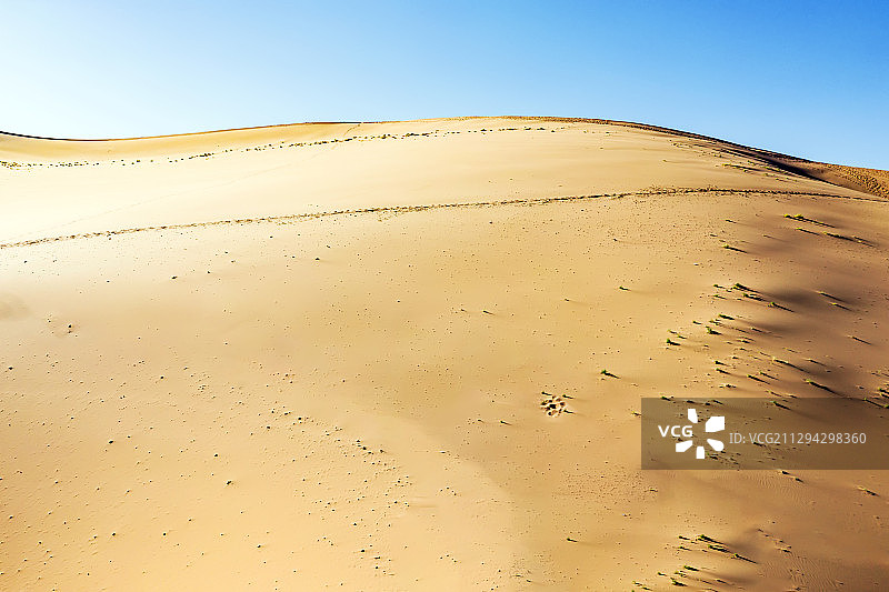 巴丹吉林沙漠图片素材