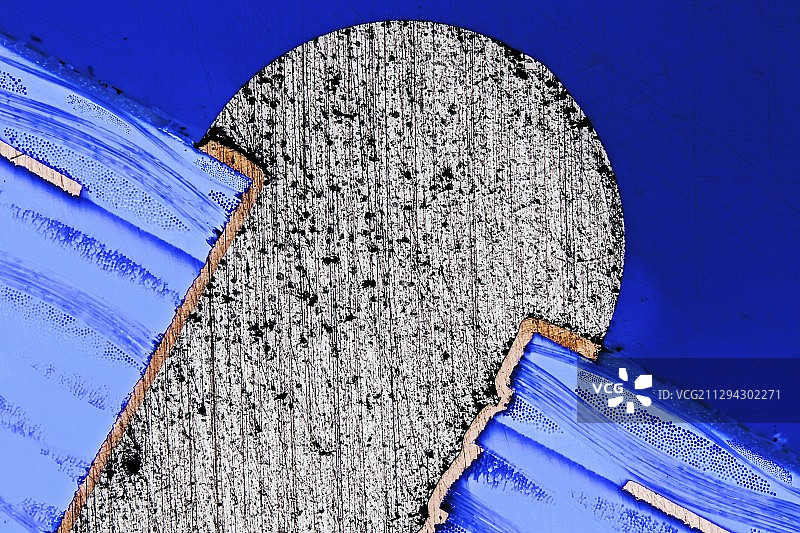 多层电路板连接，光学显微照片图片素材