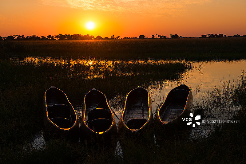 小小独木舟图片素材