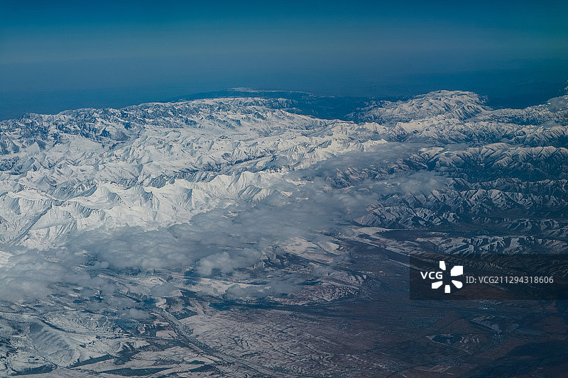 十月就冰封的祁连山图片素材