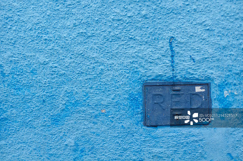 墙上的电源插座特写，摩洛哥马拉喀什图片素材