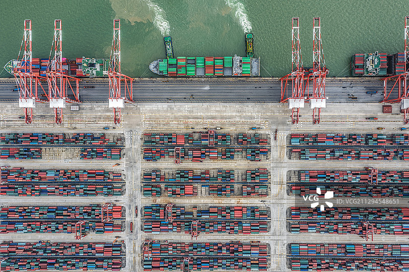 码头 繁忙 运输 港口 商务 航线 船舶 邮轮 集装箱 阵列图片素材