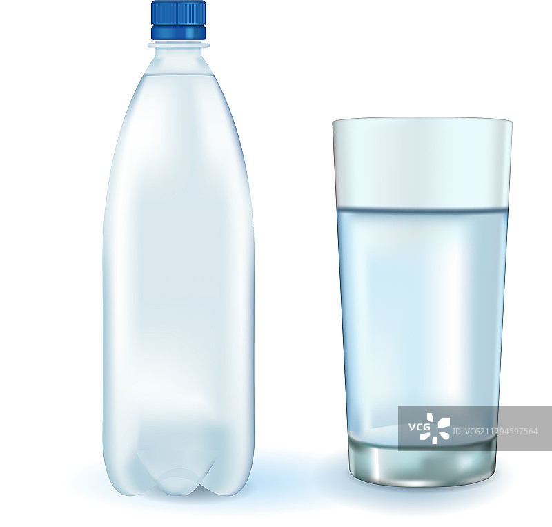 塑料瓶装水与玻璃杯图片素材
