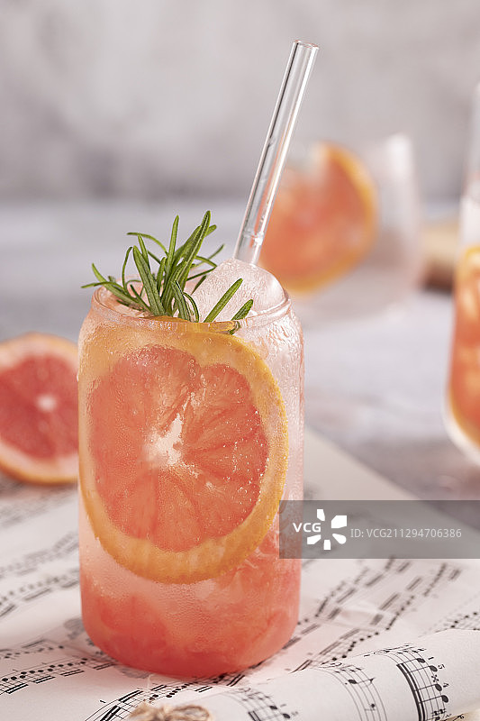 西柚气泡水图片素材