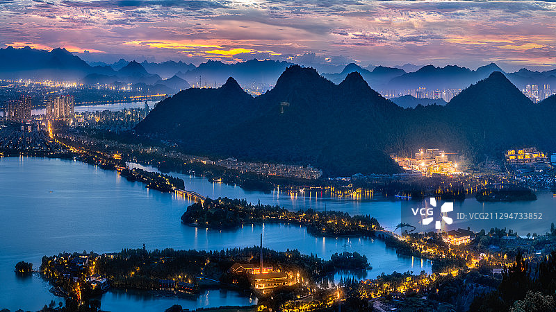 入夜的湘湖图片素材