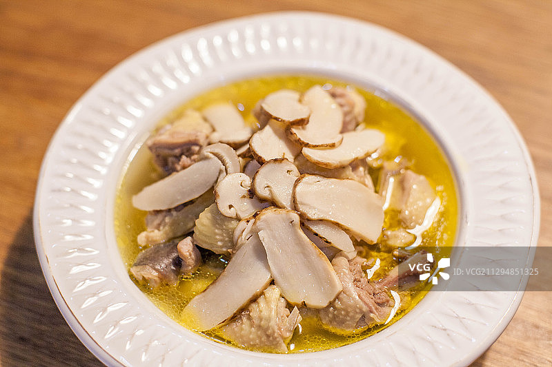 松茸炖鸡图片素材