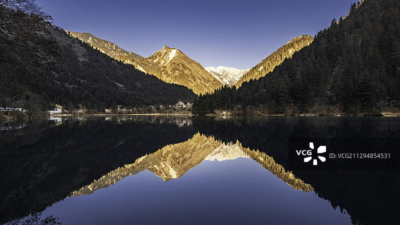 九寨沟镜湖之晨图片素材