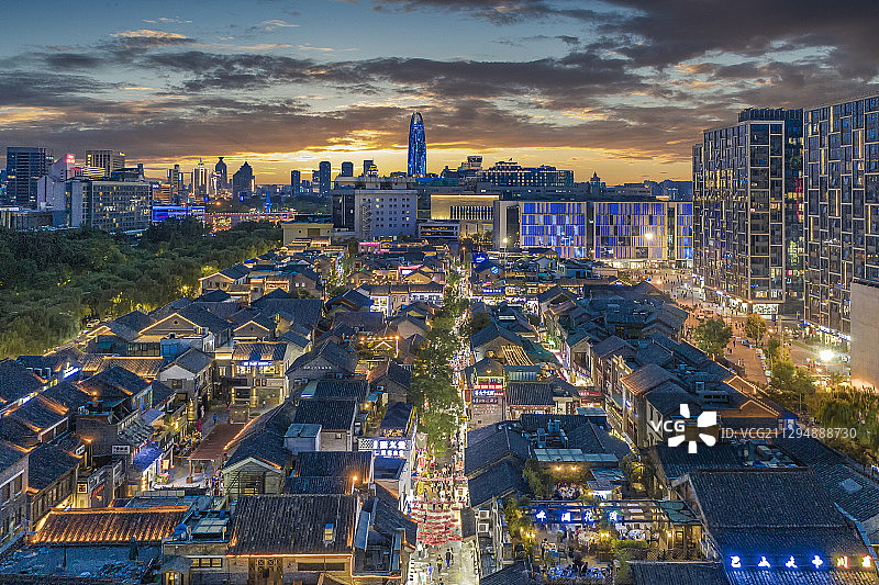 航拍济南宽厚里夜景图片素材