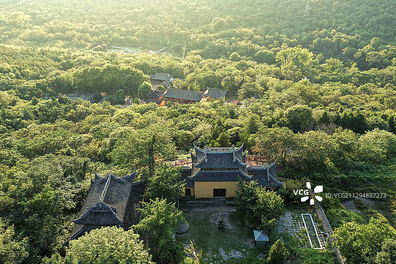 晚曦下的观音寺+安徽省淮南市大通区上窑国家森林公园观音寺图片素材