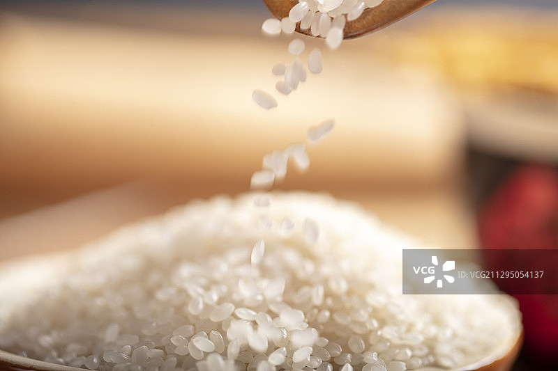 落下的稻米图片素材