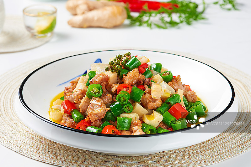 小煎鸡块图片素材