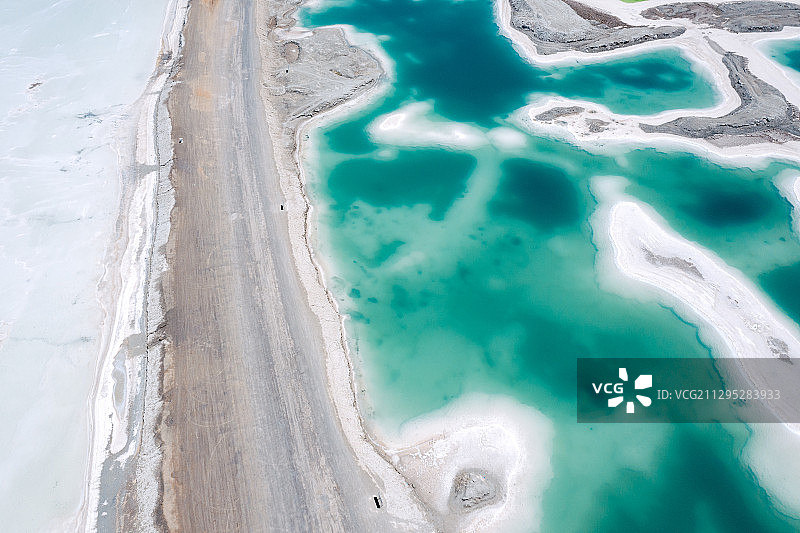 青海省海西蒙古族自治州翡翠湖图片素材