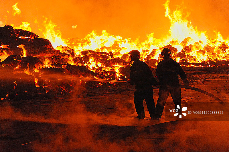 蹈火者图片素材