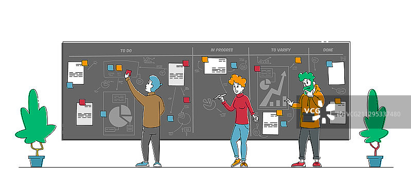 商务人士使用图表工作图片素材