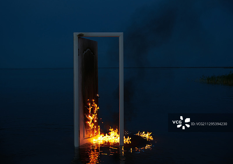 燃烧之海的火焰之门超现实场景（书籍封面）图片素材