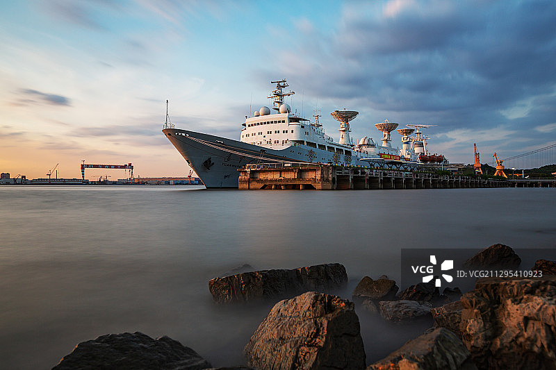 江苏省江阴市远望号轮船图片素材