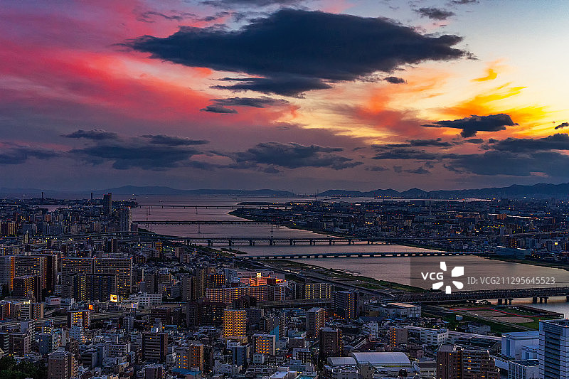 日本大阪的晚霞图片素材
