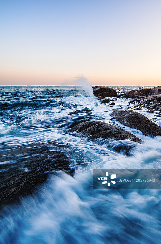 日落时的海浪图片素材