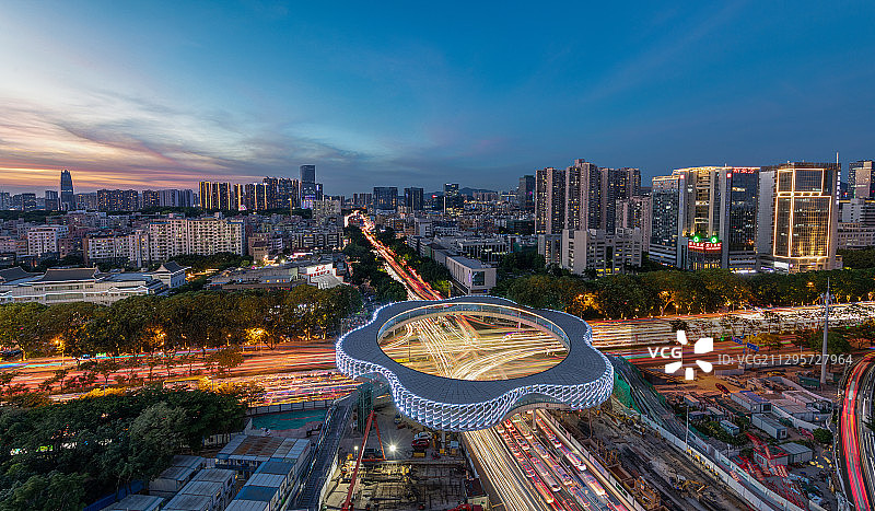 深圳南山春花天桥立交桥夜景交通俯拍航拍图片素材