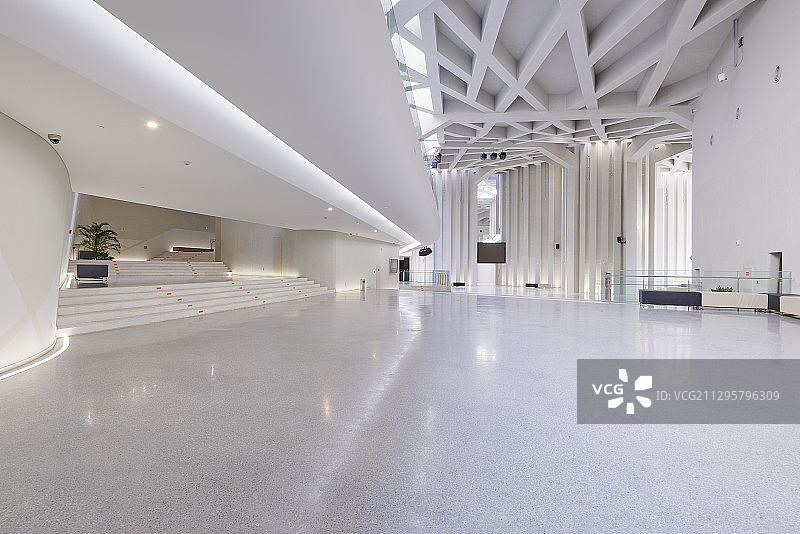 北京高级写字楼未来感设计大厅图片素材