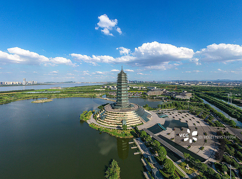 杭州城市天际线与地标塔建筑图片素材