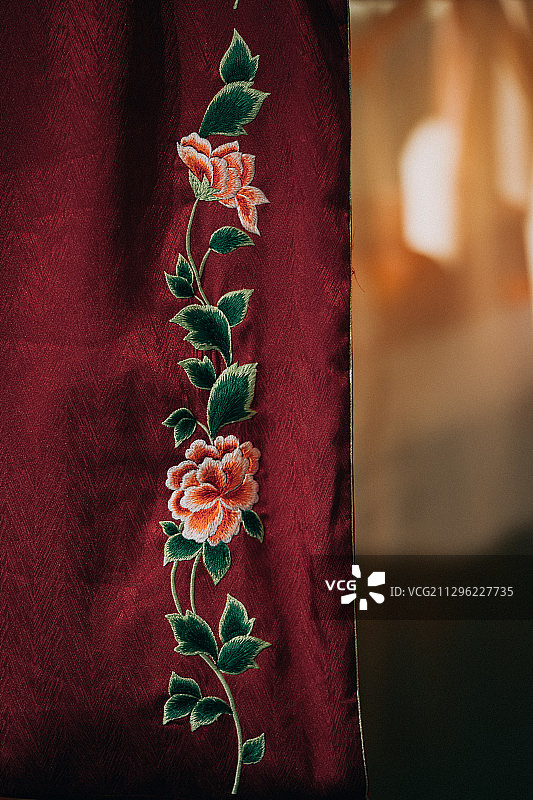 中国风红色刺绣细节图片素材