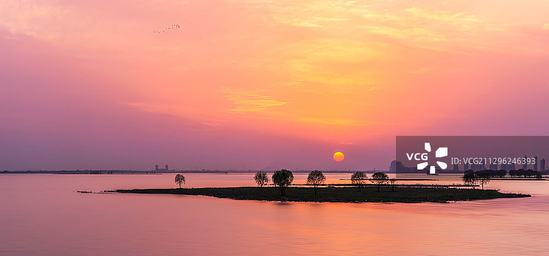 江苏常州西太湖日落图片素材
