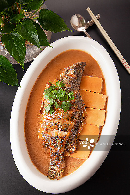 豆腐炖鱼图片素材