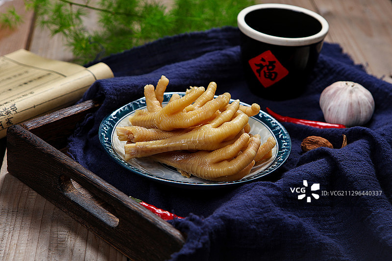 盐焗鸡爪图片素材