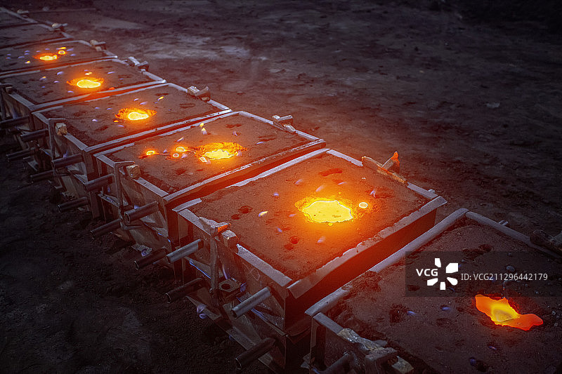 钢厂冶炼炉图片素材