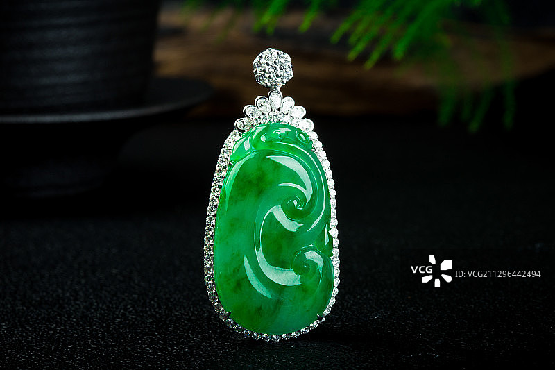 一个玉坠特写图片素材