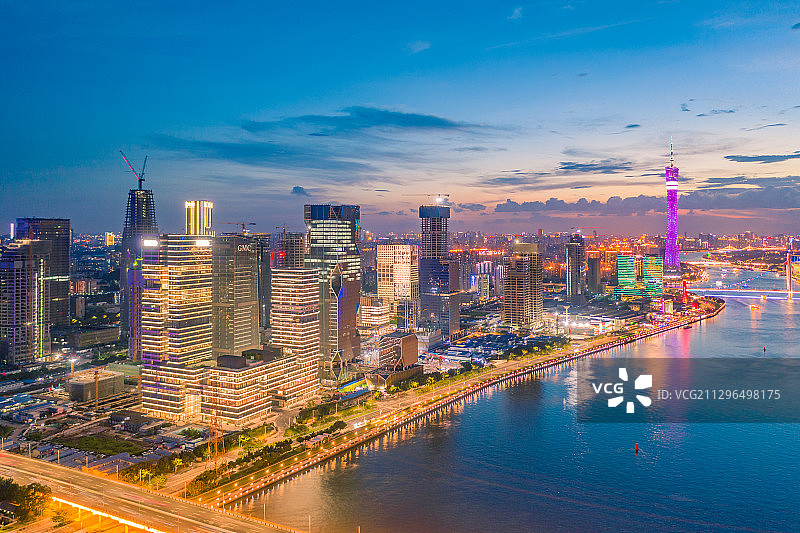 广州海珠区的璀璨珠江夜景图片素材