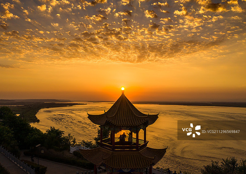 黄河落日图片素材