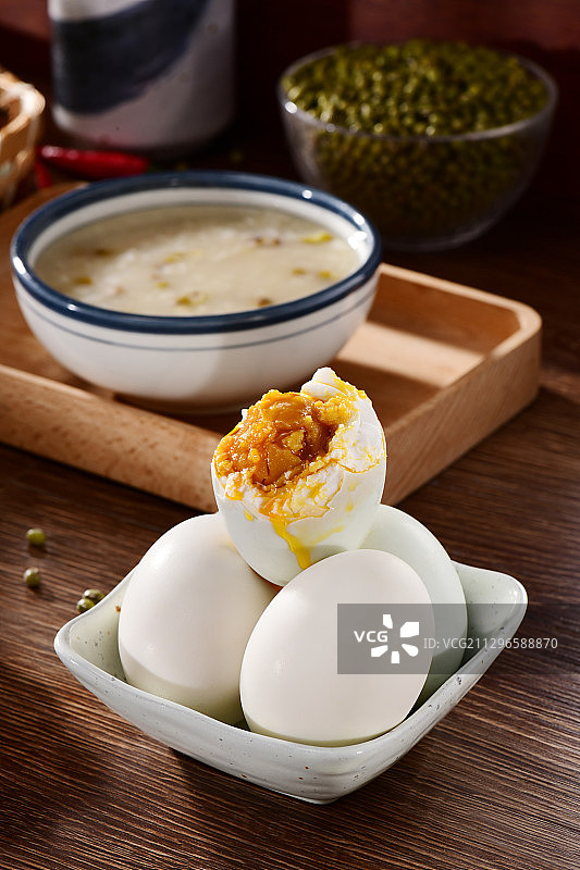 绿豆粥与咸鸭蛋图片素材