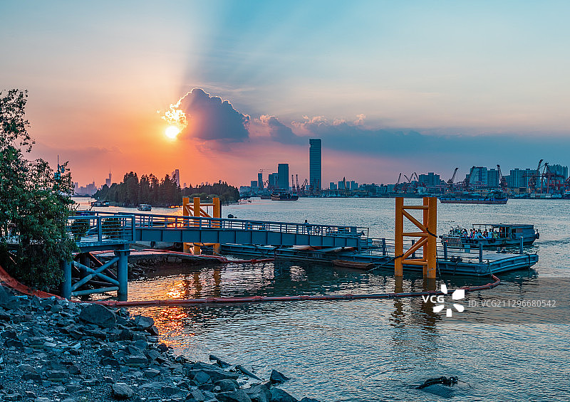 大吉沙岛看日落图片素材